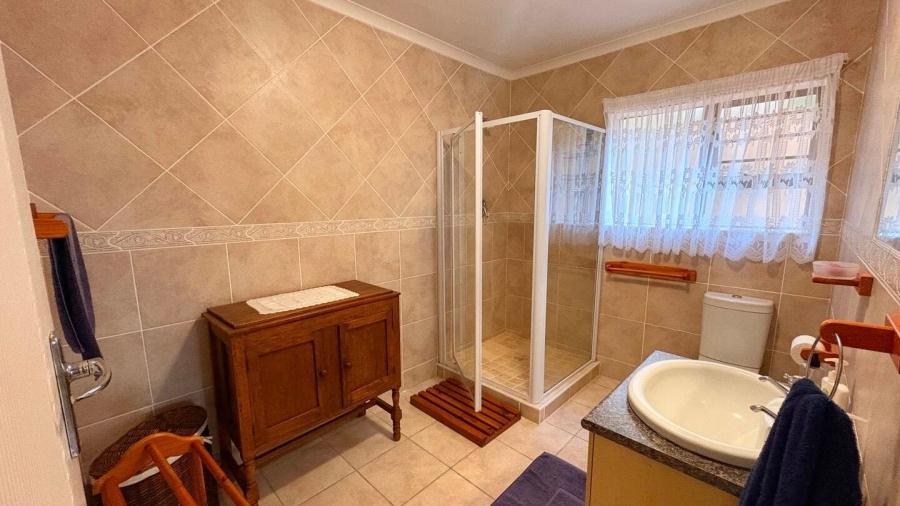 3 Bedroom Property for Sale in Fraaiuitsig Western Cape
